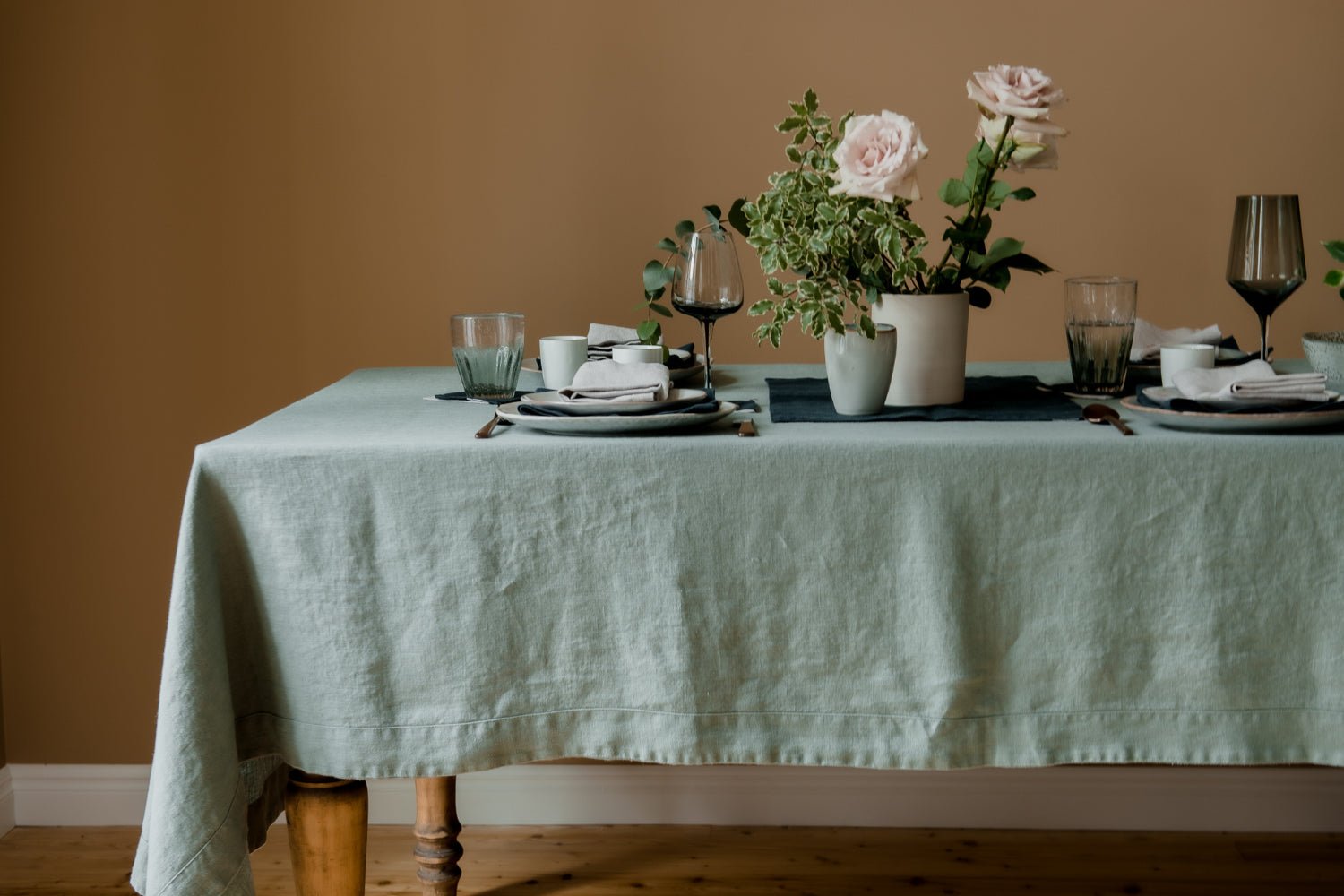 So dekorieren Sie Ihren Tisch mit Tischdecke Leinen – Linen Tales