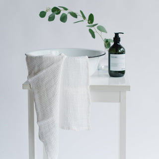Leinen - Badetuch in feiner Waffel - Struktur, White - Linen Tales Leinen - Badetuch in feiner Waffel - Struktur, White - Linen Tales