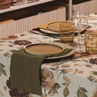 Linen Tales Geschäft & Café — Didžioji-Str. 1, Vilnius 