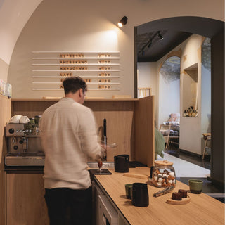 8. Linen Tales Geschäft & Café — Didžioji-Str. 1, Vilnius 
