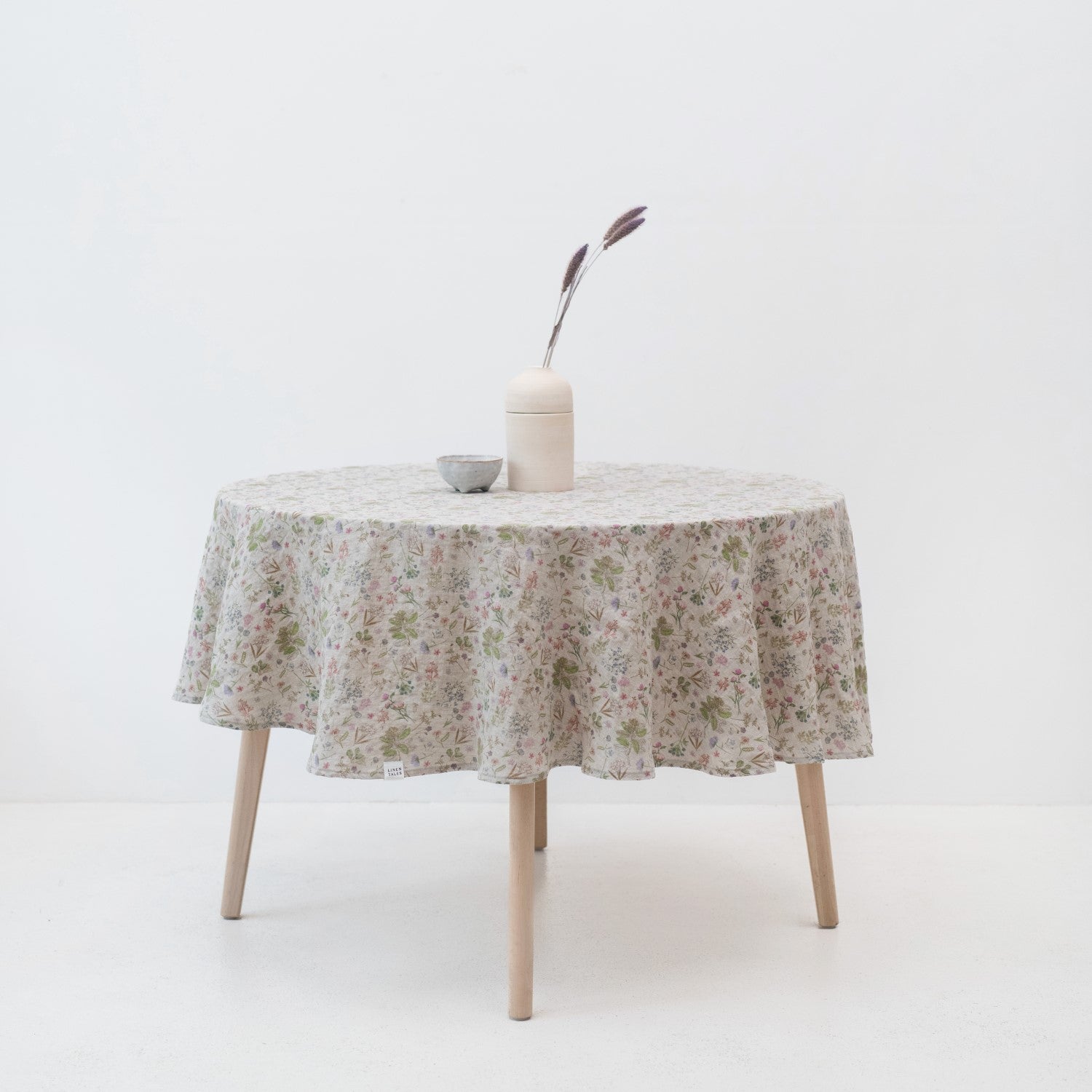Leichte Leinen-Tischdecke, rund Botany – Linen Tales