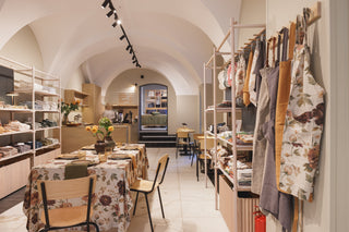 Linen Tales Geschäft & Café — Didžioji-Str. 1, Vilnius 
