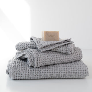 Waffelpiqué-Handtuch aus Leinen Light Grey 
